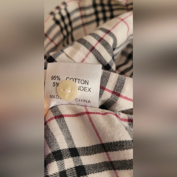 Authentic Burberry Shirt (very good condition) - Picture 6 of 6